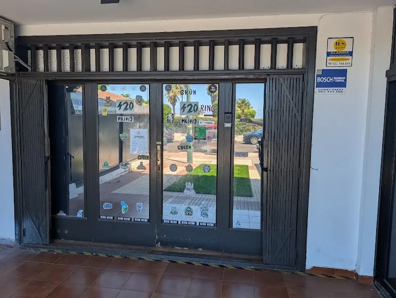 420 PK1413 Weed Club Tenerife