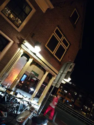 Café De Brug