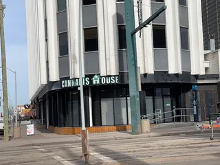 Cannabis House 109 Jasper