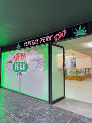 Central Perk 420