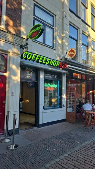 Coffeeshop 208