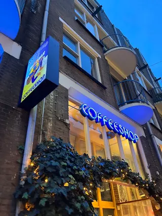 Coffeeshop Bluebird
