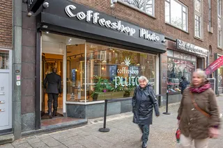 Coffeeshop Pluto