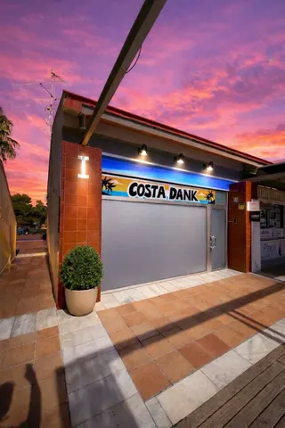 COSTA DANK