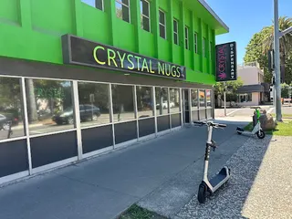 Crystal Nugs Dispensary & Delivery