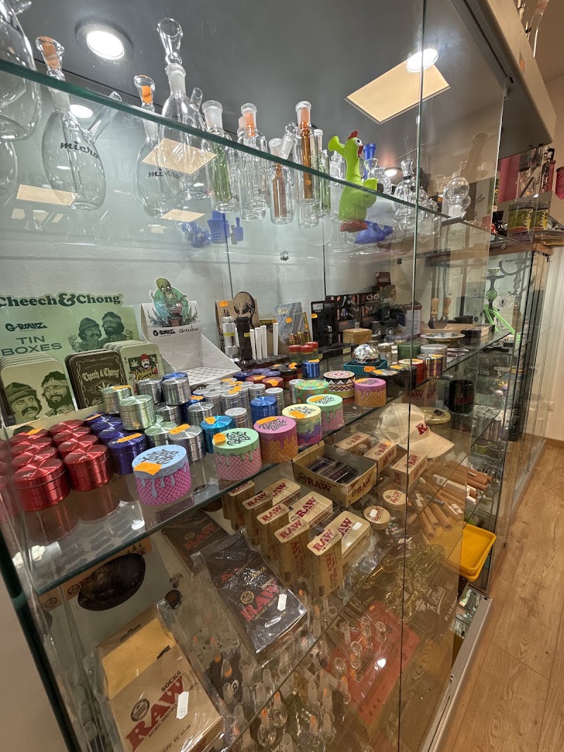Dream Planet Cagliari Grow shop / CBD Canapa Hemp shop / Smart shop