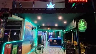 Monkey Weed Cafe