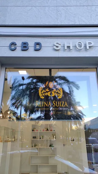 Reina Suiza CBD