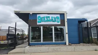 SNAXLAND - High Street