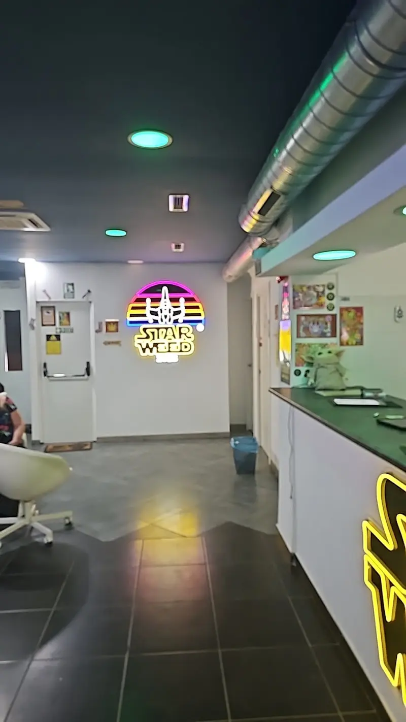 Social Club Star Weed