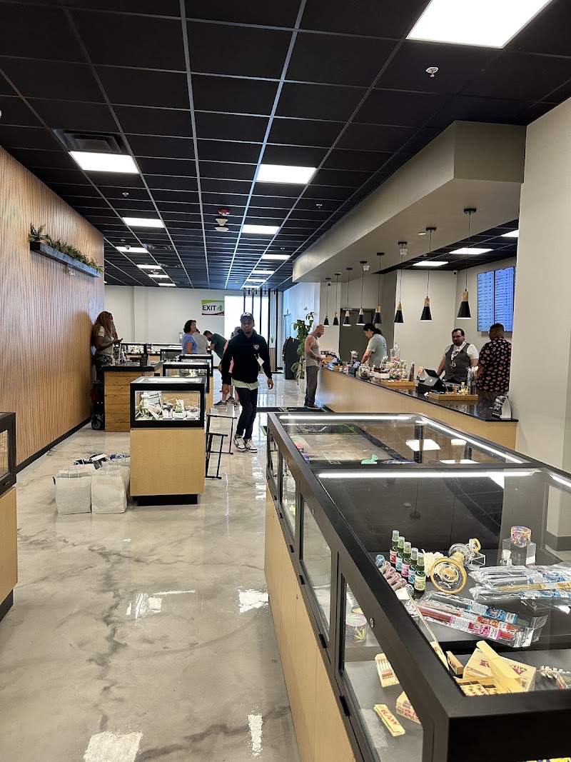 Zaza Green Cannabis Dispensary Springfield