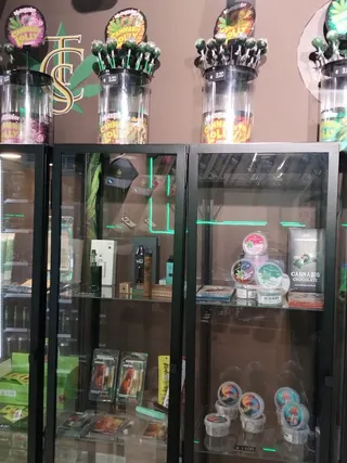 Cannabis Coffee Shop Serranos - TCS, photo 2