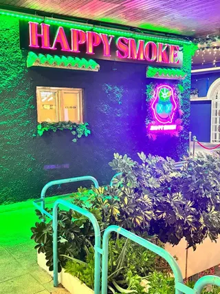 Happy Smoke Social Club, foto 2