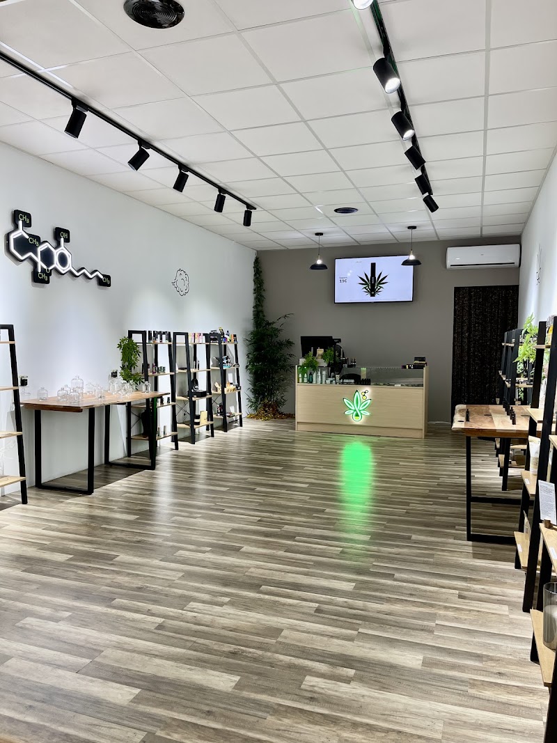 NATURA CBD STORE, photo 2