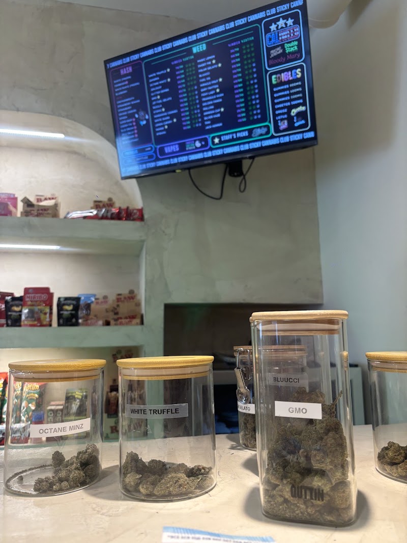 Sticky Cannabis Club, photo 2