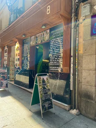 THE CANNABIS LOUNGE, photo 3