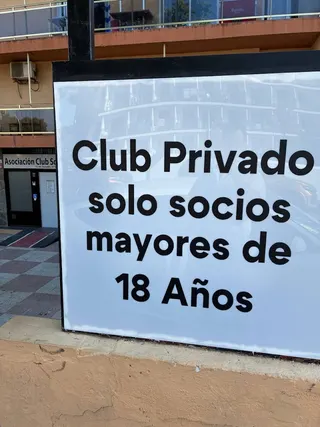 Ted Weed Club Salou, photo 5